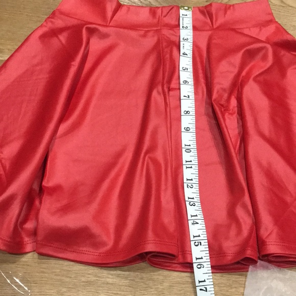 NEW Party City Red Flare Skirt Costume - Picture 9 of 11